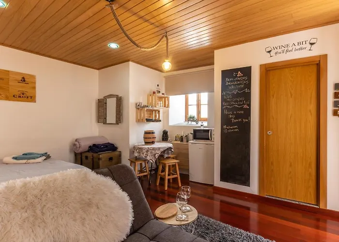 Wine Inn Studio