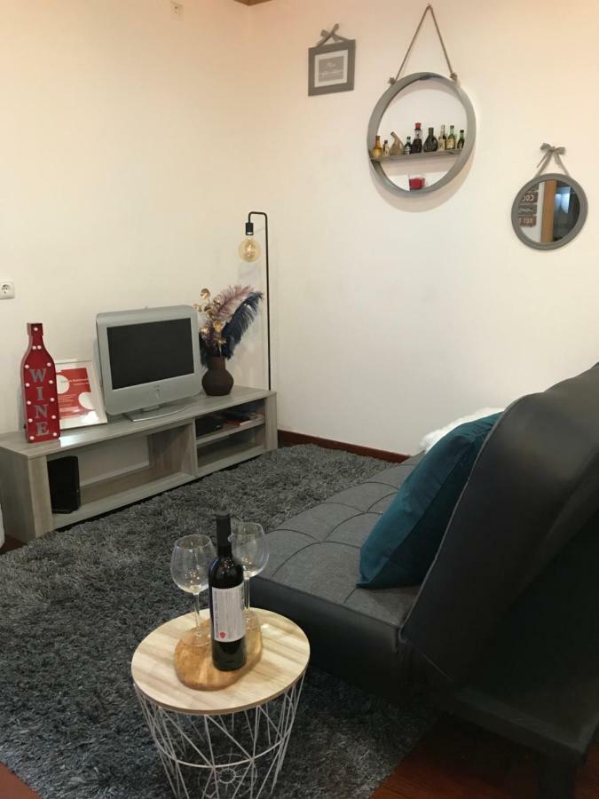 Wine Apartment
